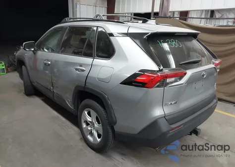 2021 Toyota Rav4 Hybrid Xle z USA, uszkodzony, nr VIN 4T3R6RFV1MU031059